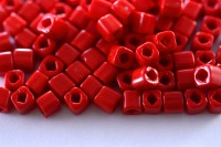 Бисер японский TOHO Cube кубический 4мм #0045 красный перец, непрозрачный, 5 грамм