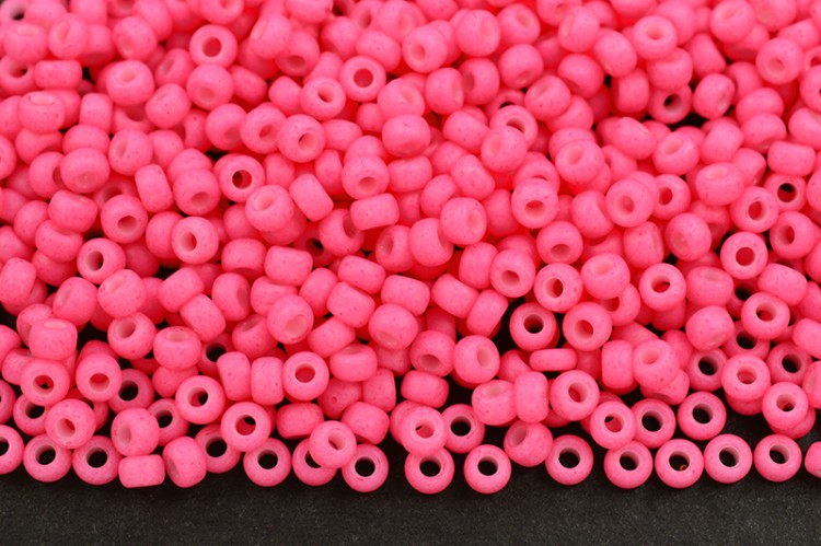 Бисер японский MIYUKI круглый 11/0 #2045 розовый, матовый непрозрачный, 10 грамм Бисер японский MIYUKI круглый 11/0 #2045 розовый, матовый непрозрачный, 10 грамм