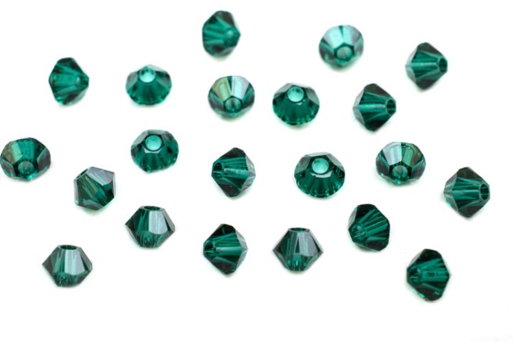 Бусина биконус Swarovski 5328 #205 3мм Emerald, 5328-3-205, 20шт Бусина биконус Swarovski 5328 #205 3мм Emerald, 5328-3-205, 20шт