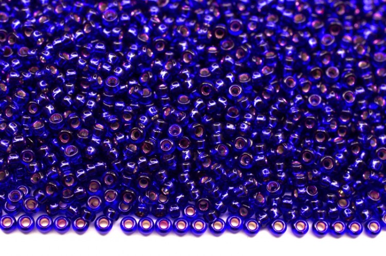 Бисер японский MIYUKI круглый 15/0 #1427 фиолетовый, серебряная линия внутри, 10 грамм Бисер японский MIYUKI круглый 15/0 #1427 фиолетовый, серебряная линия внутри, 10 грамм