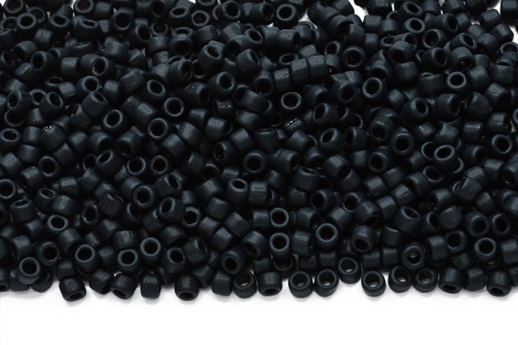 Бисер чешский Matubo цилиндр 10/0 23980/84110 черный непрозрачный матовый, 5 грамм Бисер чешский Matubo цилиндр 10/0 23980/84110 черный непрозрачный матовый, 5 грамм