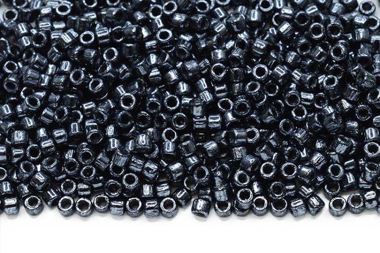 Бисер чешский Matubo цилиндр 10/0 23980/14400 гематит непрозрачный, 5 грамм Бисер чешский Matubo цилиндр 10/0 23980/14400 гематит непрозрачный, 5 грамм