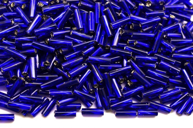 Бисер чешский PRECIOSA стеклярус 37100 7мм синий, серебряная линия внутри, 50г Бисер чешский PRECIOSA стеклярус 37100 7мм синий, серебряная линия внутри, 50г
