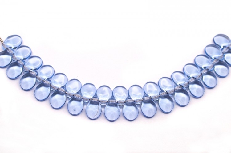 Бусины Pip beads 5х7мм, цвет 30020 голубой прозрачный, 701-035, 20шт Бусины Pip beads 5х7мм, цвет 30020 голубой прозрачный, 701-035, 20шт