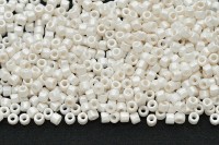 Бисер чешский Matubo цилиндр 10/0 02010/24001 белый непрозрачный жемчужный, 5 грамм