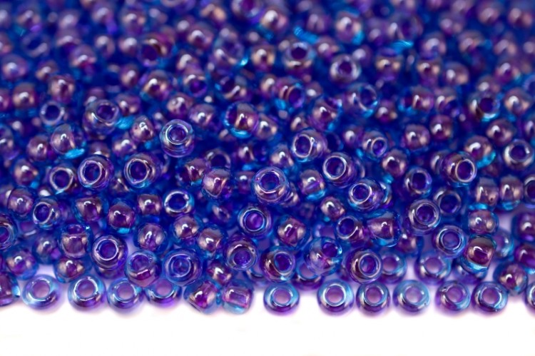 Бисер японский TOHO круглый 6/0 #0252 морская вода/фиолетовый, окрашенный изнутри, 10 грамм Бисер японский TOHO круглый 6/0 #0252 морская вода/фиолетовый, окрашенный изнутри, 10 грамм
