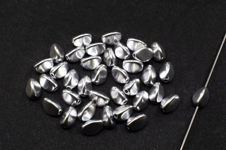 Бусины Pinch beads 5х3мм, отверстие 0,8мм, цвет 01700 серебро металлик, 755-066, 10г (около 117шт) Бусины Pinch beads 5х3мм, отверстие 0,8мм, цвет 01700 серебро металлик, 755-066, 10г (около 117шт)
