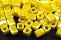 Бисер японский Miyuki Cube кубический 4мм #0404R желтый, радужный непрозрачный, 10 грамм