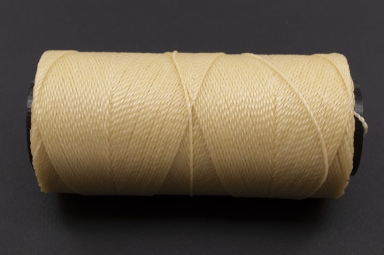 Шнур вощеный Beadsmith, толщина 1мм, длина 144м, цвет кремовый, полиэфир, 53-027, 1шт Шнур вощеный Beadsmith, толщина 1мм, длина 144м, цвет кремовый, полиэфир, 53-027, 1шт