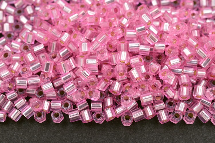 Бисер японский TOHO Hexagon шестиугольный 11/0 #2212 розовый, серебряная линия внутри, 5 грамм Бисер японский TOHO Hexagon шестиугольный 11/0 #2212 розовый, серебряная линия внутри, 5 грамм Бисер японский TOHO Hexagon шестиугольный 11/0 #2212 розовый, серебряная линия внутри, 5 грамм