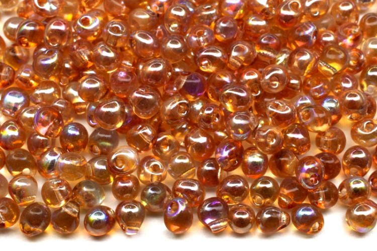 Бисер MIYUKI Drops 3,4мм #55022 Crystal Orange Rainbow, радужный прозрачный, 10 грамм Бисер MIYUKI Drops 3,4мм #55022 Crystal Orange Rainbow, радужный прозрачный, 10 грамм