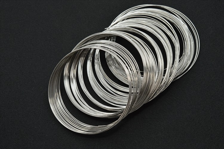 Проволока с памятью (мемори) для браслетов 60х0,5мм, цвет платина, хирургическая сталь, 23-031, 5 витков Проволока с памятью (мемори) для браслетов 60х0,5мм, цвет платина, хирургическая сталь, 23-031, 5 витков