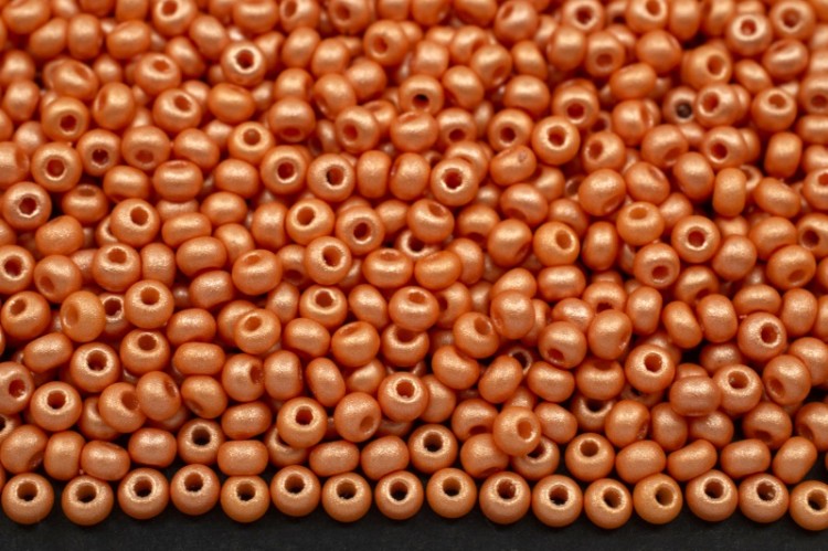 Бисер чешский PRECIOSA круглый 10/0 22005 светлый лосось, PermaLux, 1 сорт, 50г Бисер чешский PRECIOSA круглый 10/0 22005 светлый лосось, PermaLux, 1 сорт, 50г