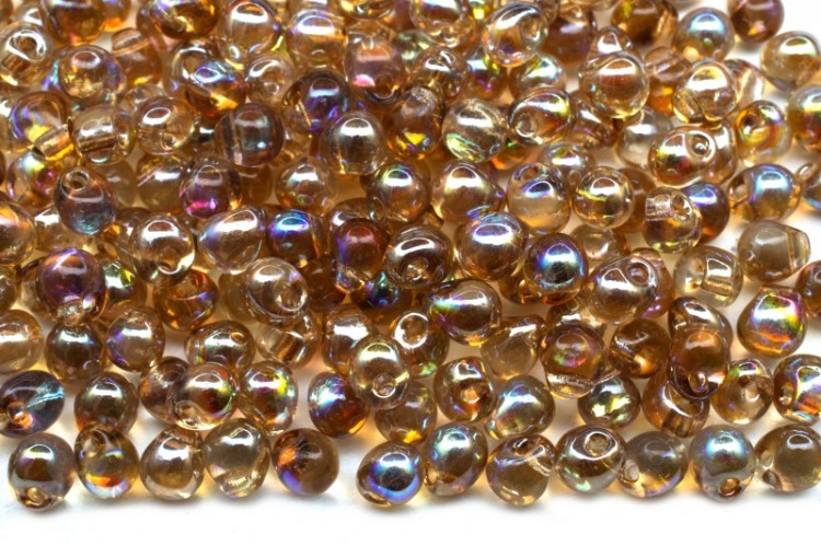 Бисер MIYUKI Drops 3,4мм #55019 Crystal Brown Rainbow, радужный прозрачный, 10 грамм Бисер MIYUKI Drops 3,4мм #55019 Crystal Brown Rainbow, радужный прозрачный, 10 грамм