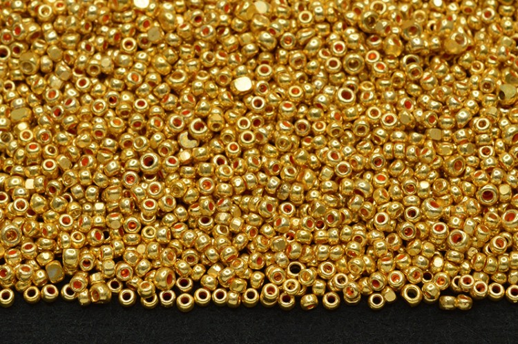 Бисер чешский PRECIOSA Граненый Шарлотта 18581-MIX, ассорти размеров, золотой металлик, около 10 грамм Бисер чешский PRECIOSA Граненый Шарлотта 18581-MIX, ассорти размеров, золотой металлик, около 10 грамм