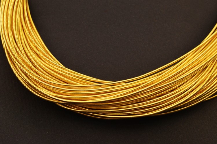 Канитель жесткая 1,2мм, цвет золото светлое, 49-050, 5г (около 0,85м) Канитель жесткая 1,2мм, цвет золото светлое, 49-050, 5г (около 0,85м)