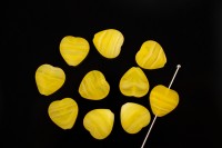 Бусина Сердечко 12х12х5мм, цвет желтый, матовый, стеклянная, 735-036, 10шт