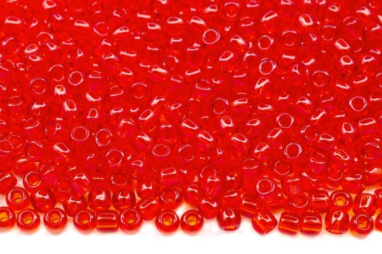 Бисер японский TOHO круглый 11/0 #0005B сиамский рубин, прозрачный, 10 грамм Бисер японский TOHO круглый 11/0 #0005B сиамский рубин, прозрачный, 10 грамм