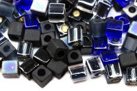 Бисер японский Miyuki Cube кубический 4мм #MIX25 оттенки черного, микс Black Medley, 10 грамм
