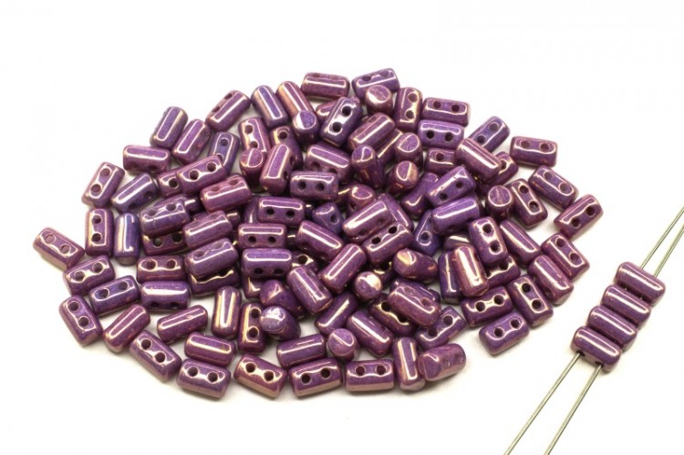 Бусины Rulla 3х5мм, отверстие 0,8мм, цвет 03000/15726 фиолетовый блестящий, 711-037, 10г (около 100шт) Бусины Rulla 3х5мм, отверстие 0,8мм, цвет 03000/15726 фиолетовый блестящий, 711-037, 10г (около 100шт)