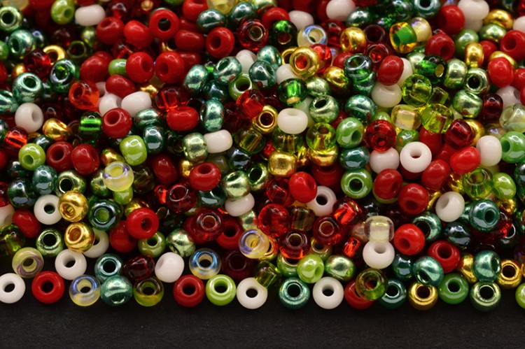 Бисер чешский PRECIOSA Микс 10/0 #024, новогодний , 50г Бисер чешский PRECIOSA Микс 10/0 #024, новогодний , 50г