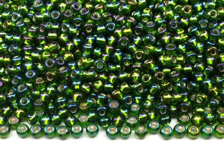 Бисер чешский PRECIOSA круглый 10/0 57129 зеленый радужный, серебряная линия внутри, 1 сорт, 50г Бисер чешский PRECIOSA круглый 10/0 57129 зеленый радужный, серебряная линия внутри, 1 сорт, 50г