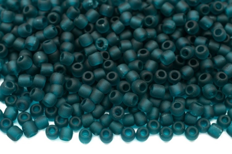Бисер японский TOHO круглый 11/0 #0007BDF изумруд, матовый прозрачный, 10 грамм Бисер японский TOHO круглый 11/0 #0007BDF изумруд, матовый прозрачный, 10 грамм