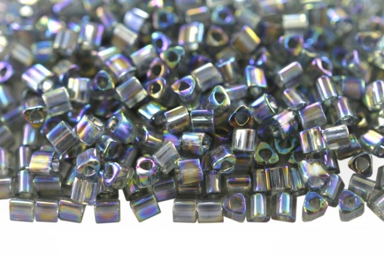 Бисер японский TOHO Triangle треугольный 11/0 #0176B серый, радужный прозрачный, 5 грамм Бисер японский TOHO Triangle треугольный 11/0 #0176B серый, радужный прозрачный, 5 грамм
