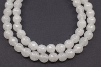 Бусина стеклянная граненая круглая 6мм, цвет белый, 544-005, 1 нить (около 18см, около 29шт)