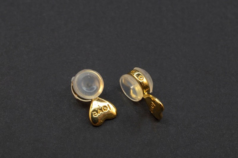 Заглушки для серег Сердце 12х6х6мм, отверстие 0,7мм, цвет золото, силикон/латунь, 18К позолота, 21-031, 1 пара