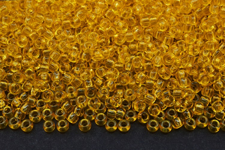 Бисер чешский PRECIOSA круглый 10/0 01181 желтый прозрачный, 1 сорт, 50г Бисер чешский PRECIOSA круглый 10/0 01181 желтый прозрачный, 1 сорт, 50г