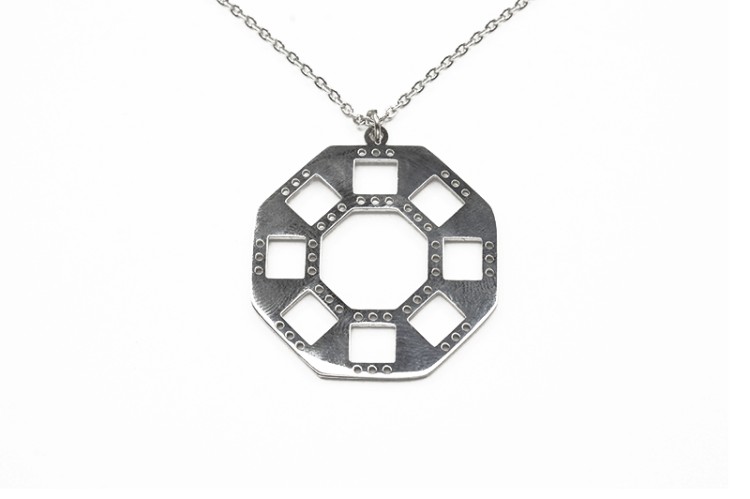 Подвеска Восьмиугольник Beadsmith на цепочке с карабином, 33х30мм, отверстие 1,8мм, длина 45см, цвет родий, хирургическая сталь, 22-148, 1шт Подвеска Восьмиугольник Beadsmith на цепочке с карабином, 33х30мм, отверстие 1,8мм, длина 45см, цвет родий, хирургическая сталь, 22-148, 1шт