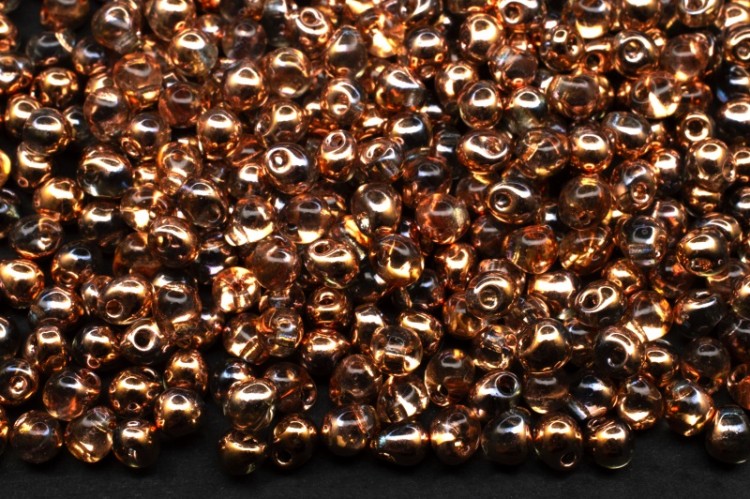Бисер MIYUKI Drops 3,4мм #55007 Crystal Capri Gold, прозрачный, 10 грамм Бисер MIYUKI Drops 3,4мм #55007 Crystal Capri Gold, прозрачный, 10 грамм