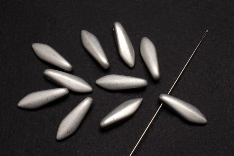 Бусины Dagger beads 16х5мм, отверстие 0,8мм, цвет 23980/27070 серебро матовый, 736-104, 10шт Бусины Dagger beads 16х5мм, отверстие 0,8мм, цвет 23980/27070 серебро матовый, 736-104, 10шт