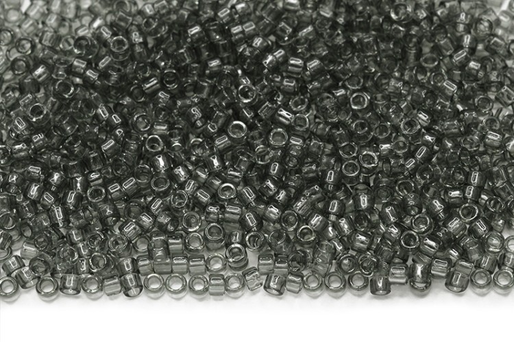 Бисер японский TOHO Treasure цилиндрический 11/0 #0009B серый, прозрачный, 5 грамм Бисер японский TOHO Treasure цилиндрический 11/0 #0009B серый, прозрачный, 5 грамм