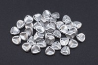 Бусины Rose Petal beads 8мм, отверстие 0,5мм, цвет 01700 серебро металлик, 734-040, около 10г (около 50шт)