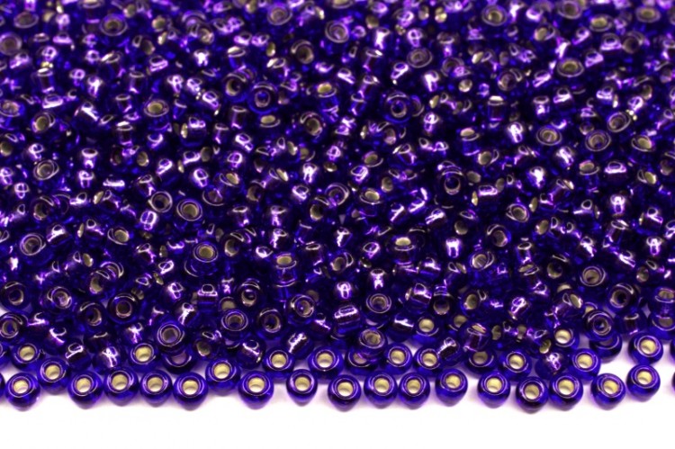Бисер японский MIYUKI круглый 11/0 #1446 фиолетовый, серебряная линия внутри, 10 грамм Бисер японский MIYUKI круглый 11/0 #1446 фиолетовый, серебряная линия внутри, 10 грамм