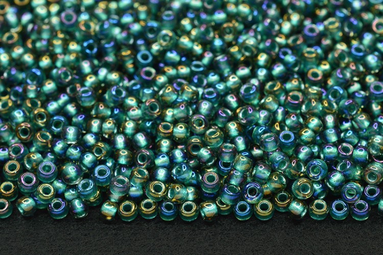 Бисер японский TOHO круглый 11/0 #0270 хрусталь/металлик капри, окрашенный изнутри, 10 грамм Бисер японский TOHO круглый 11/0 #0270 хрусталь/металлик капри, окрашенный изнутри, 10 грамм