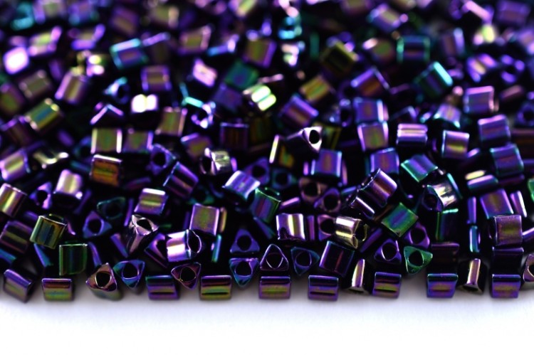 Бисер японский TOHO Triangle треугольный 11/0 #0085 пурпурный, металлизированный ирис, 5 грамм Бисер японский TOHO Triangle треугольный 11/0 #0085 пурпурный, металлизированный ирис, 5 грамм