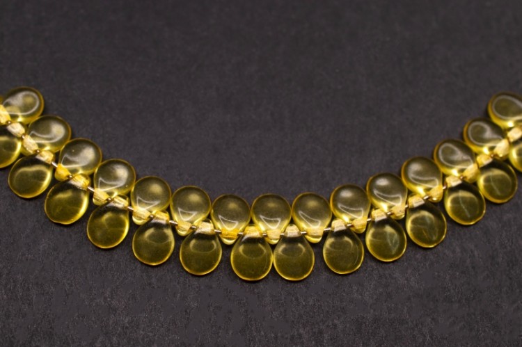 Бусины Pip beads 5х7мм, цвет 00030/01181 желтый прозрачный, 701-039, 5г (около 36шт) Бусины Pip beads 5х7мм, цвет 00030/01181 желтый прозрачный, 701-039, 5г (около 36шт)