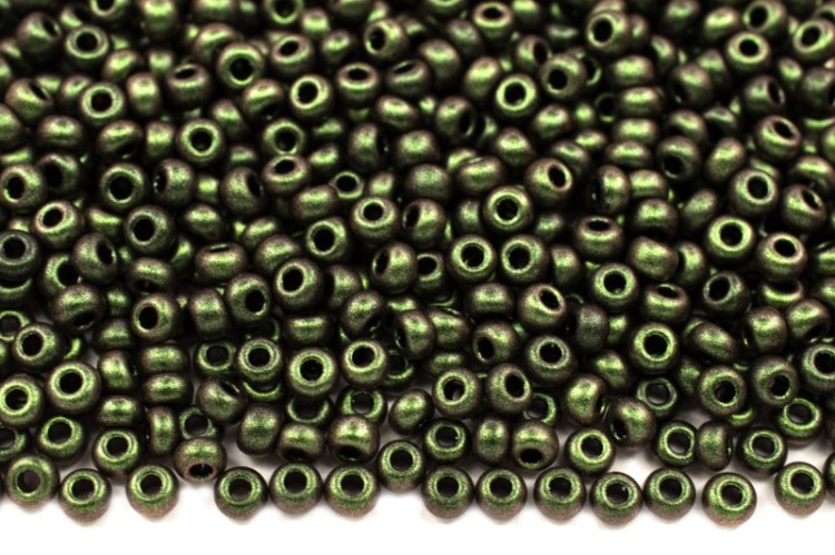 Бисер чешский PRECIOSA круглый 10/0 94103М матовый зеленый хамелеон металлик, 1 сорт, 50г Бисер чешский PRECIOSA круглый 10/0 94103М матовый зеленый хамелеон металлик, 1 сорт, 50г