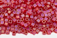 Бисер японский Miyuki Cube кубический 1,8мм #0141FR красный, матовый радужный прозрачный, 10 грамм
