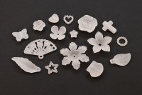 Бусины акриловые Микс 7-30х9-40х4-11мм, отверстие 1,5мм, цвет белый матовый, 540-028, 10г (около 10-15шт)