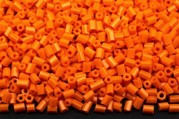 Бисер китайский рубка размер 11/0, цвет 0050 оранжевый непрозрачный, 450г Бисер китайский рубка размер 11/0, цвет 0050 оранжевый непрозрачный, 450г