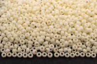 Бисер японский MIYUKI круглый 15/0 #2021 кремовый, матовый непрозрачный, 10 грамм