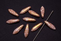 Бусины Dagger beads 16х5мм, отверстие 0,8мм, цвет 03000/15495 белый мел/красный мрамор, 736-099, 10шт
