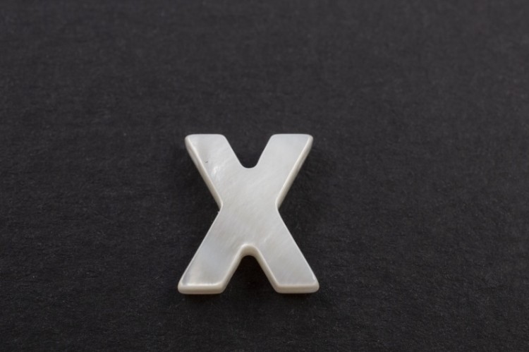 Бусина X из ракушки 10х8х3мм, отверстие 0,8мм, цвет белый, 526-062, 1шт Бусина X из ракушки 10х8х3мм, отверстие 0,8мм, цвет белый, 526-062, 1шт