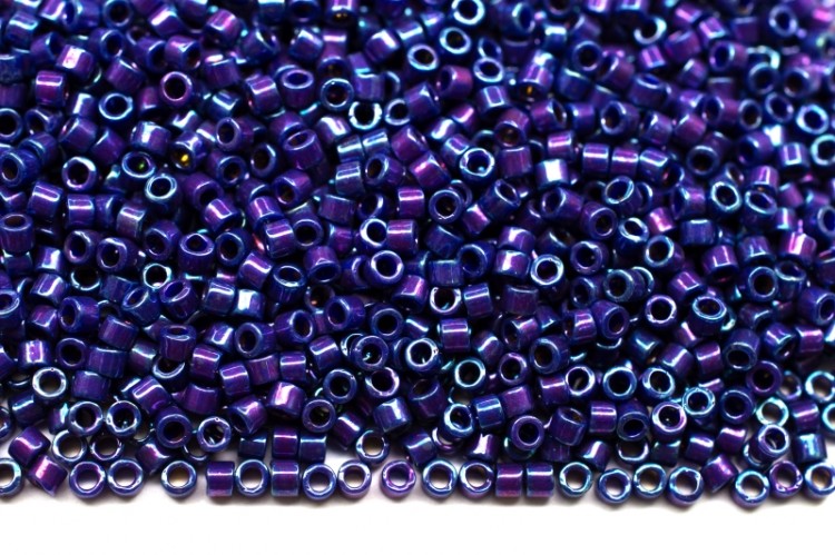 Бисер японский MIYUKI Delica цилиндр 11/0 DB-0135 полночный фиолетовый, металлизированный, 5 грамм Бисер японский MIYUKI Delica цилиндр 11/0 DB-0135 полночный фиолетовый, металлизированный, 5 грамм