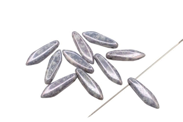 Бусины Dagger beads 16х5мм, отверстие 0,8мм, цвет 03000/15464 белый мел/синий мрамор, 736-098, 10шт Бусины Dagger beads 16х5мм, отверстие 0,8мм, цвет 03000/15464 белый мел/синий мрамор, 736-098, 10шт