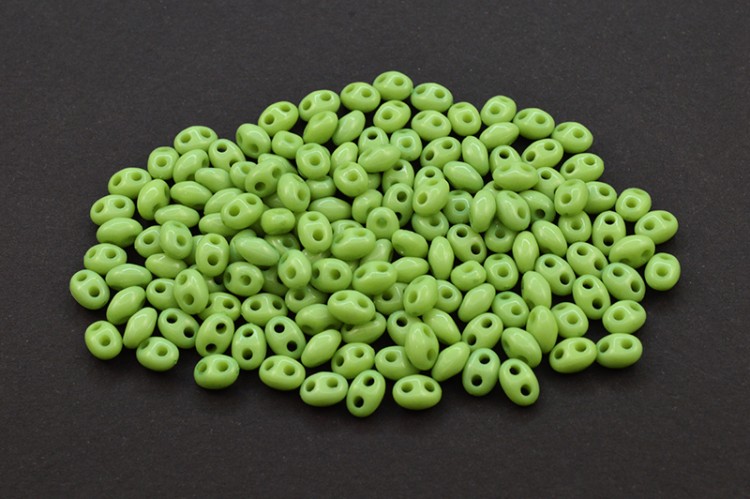 Бусины акриловые Дуо 6х5х3мм, отверстия 1мм, цвет салатовый, 540-373, 10г (около 280шт) Бусины акриловые Дуо 6х5х3мм, отверстия 1мм, цвет салатовый, 540-373, 10г (около 280шт)